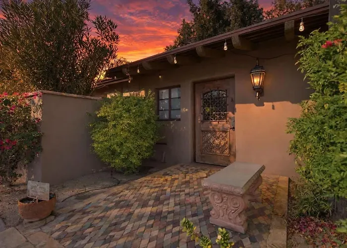Holiday home Rhone - In Old Town - Walk To Fashion Square Scottsdale